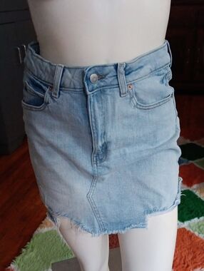 Light Wash Denim Mini Skirt - Casual Everyday Style